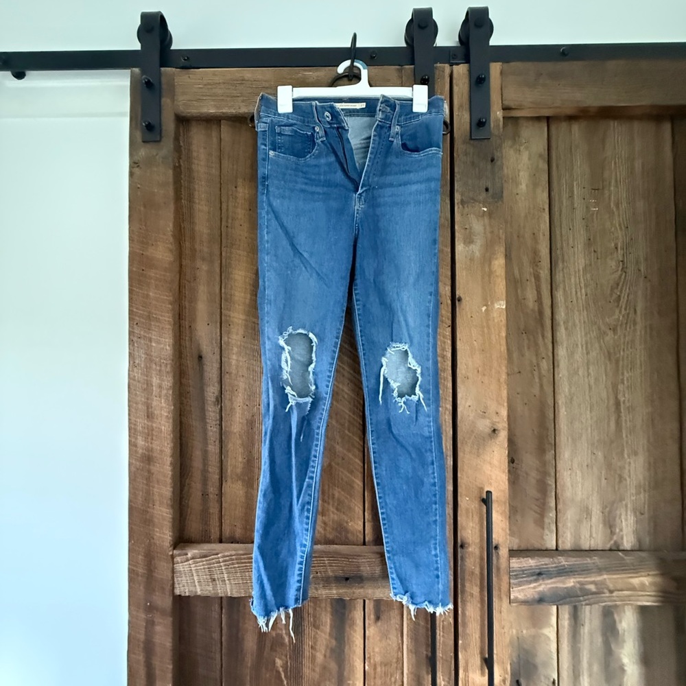Levi mile high super skinny jeans size 27